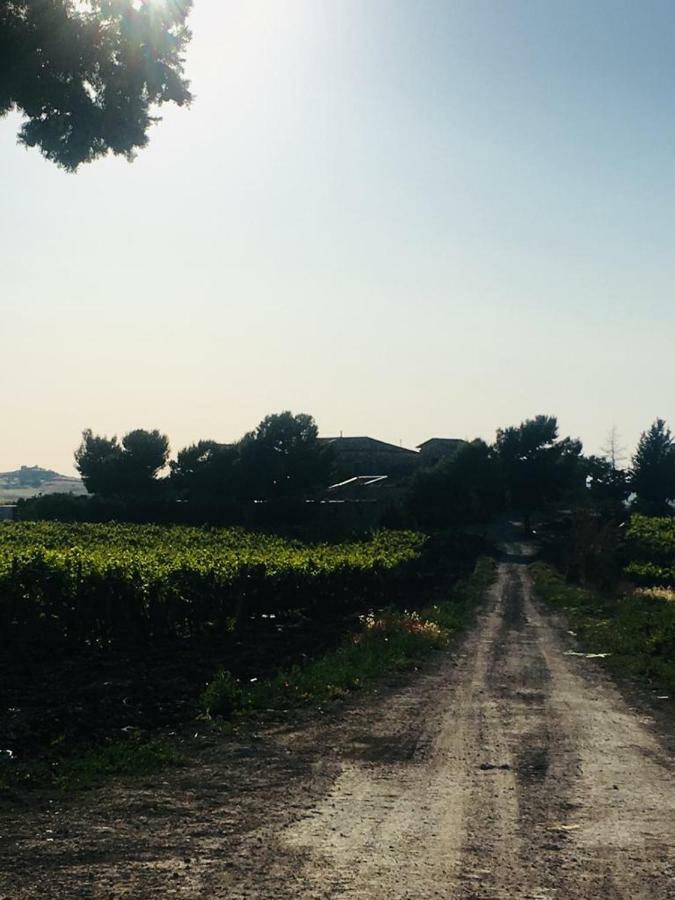 Gibbesi Country Farm Piccolo Cottage Naro Exterior foto